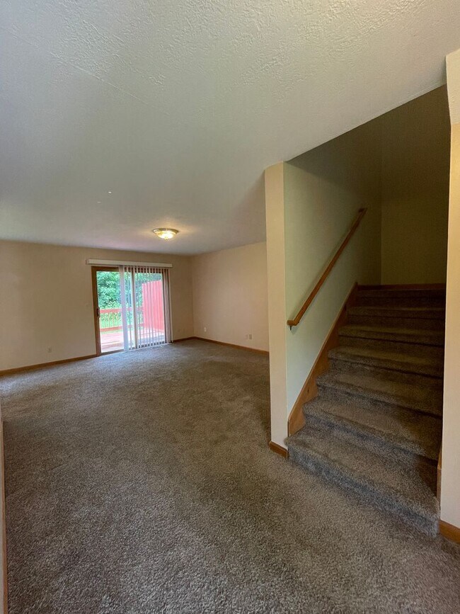 Building Photo - 4986 N Truesdel Dr