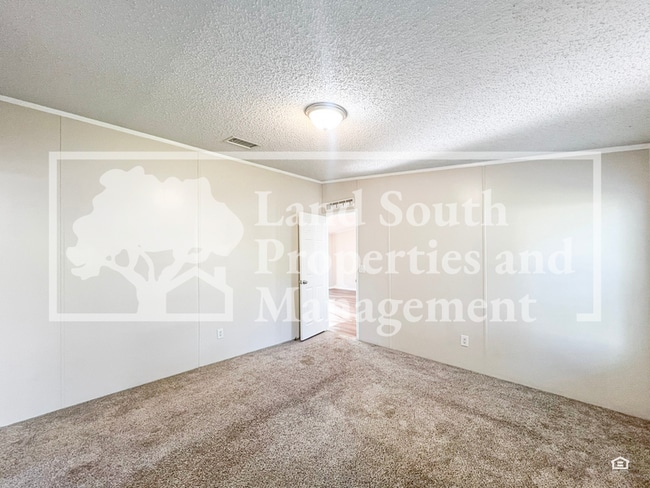 Building Photo - 5638 Cherry Tree Dr