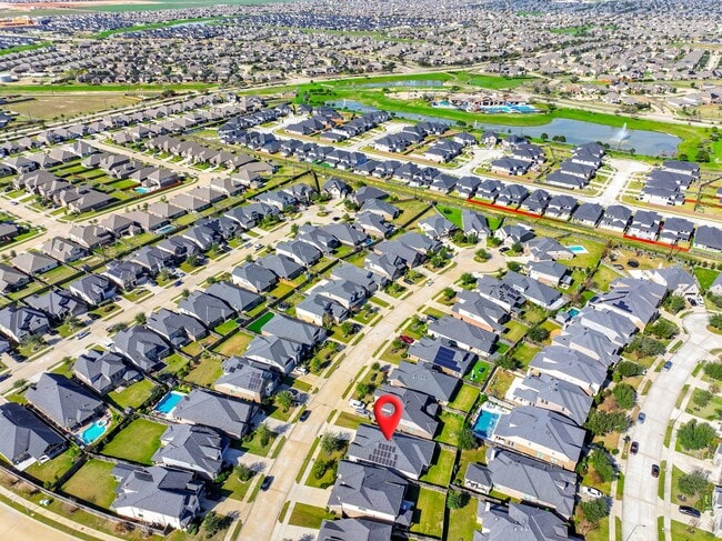 Building Photo - 3439 Cres Vista Dr