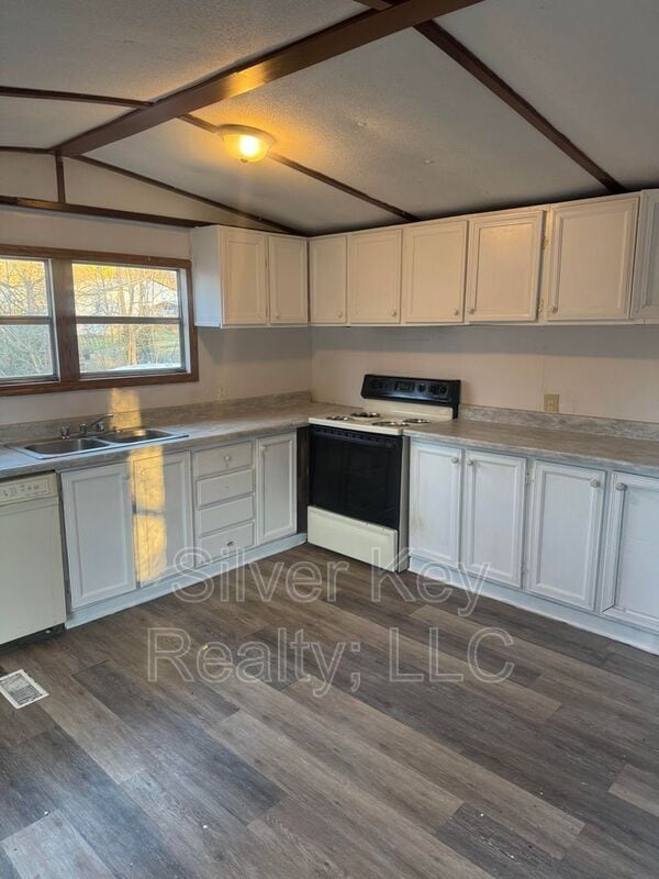 Building Photo - 525 Scott St