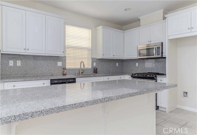 Building Photo - 2863 E Via Terrano