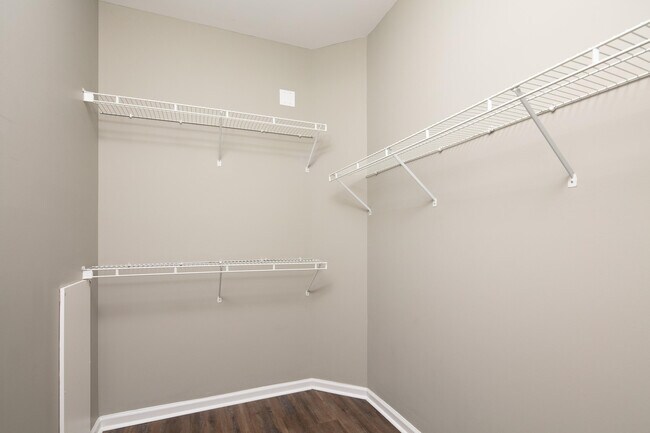 Building Photo - 2792 Gateway Park Ln