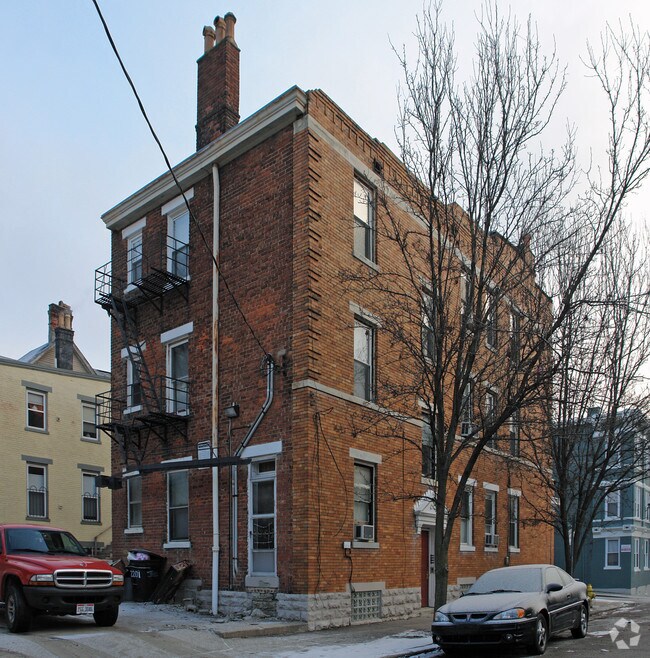 Building Photo - 2201 Wheeler St
