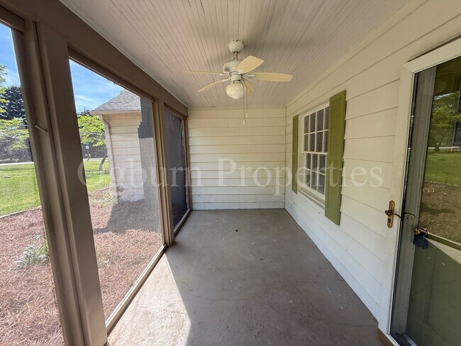 Building Photo - 159 Stanton Dr