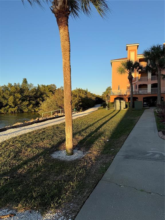 Building Photo - 5000 Culbreath Key Way