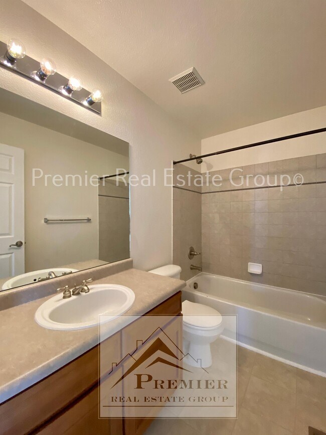 Building Photo - 3484 Spotted Tail Dr