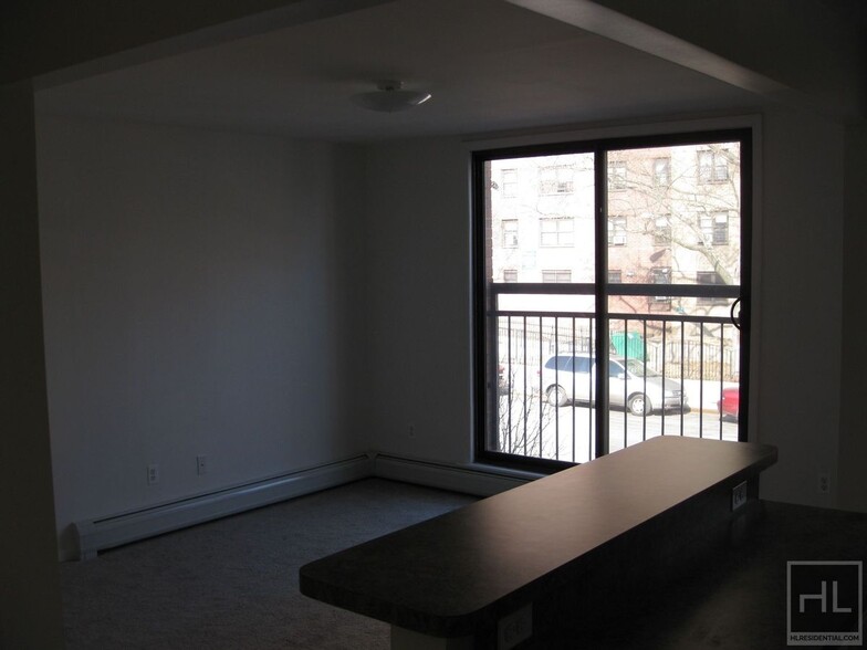 Building Photo - Luxury & Newly Renovated Studio in Bronx f...