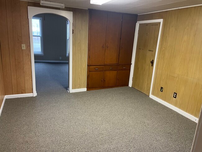 Building Photo - 26144 E Huron River Dr