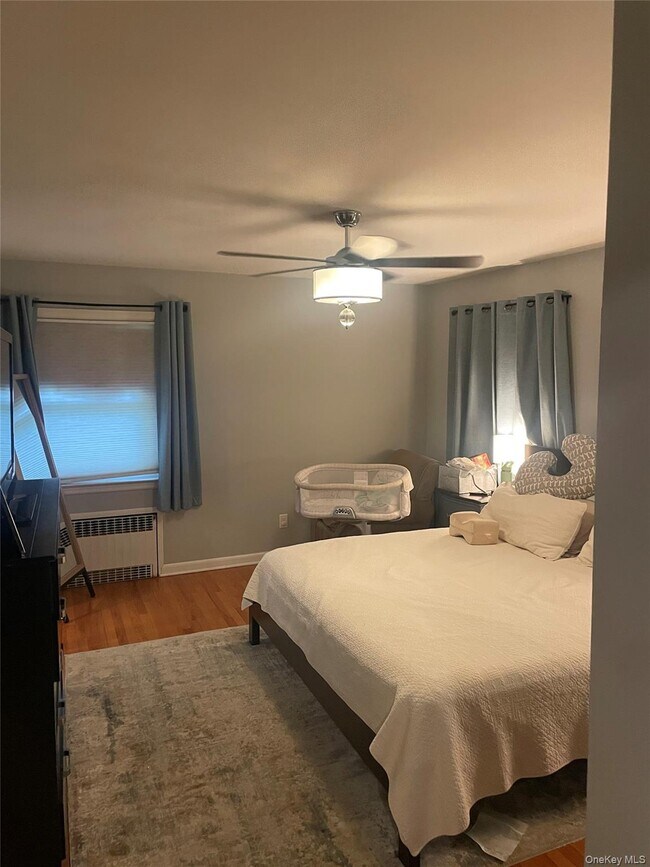 Building Photo - 291 N Little Tor Rd