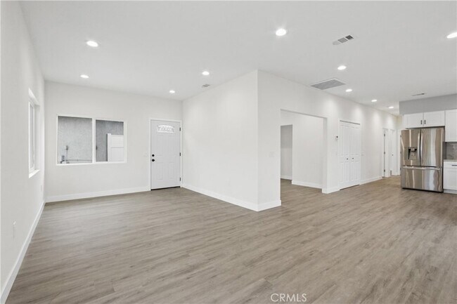 Building Photo - 14471 Newland St