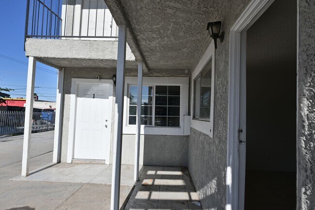 Primary Photo - 2 Bedroom Apartment -Las Vegas -NO PETS -1...
