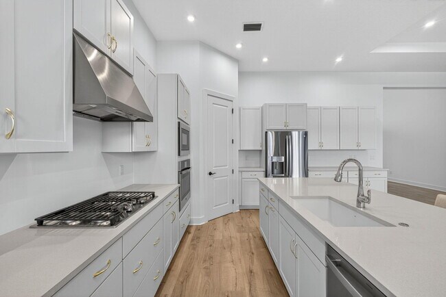 Building Photo - 9512 St Germain Dr