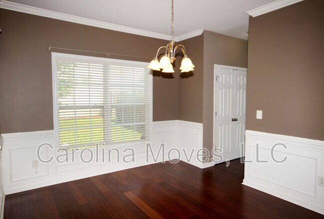 Building Photo - 689 Flintrock Dr