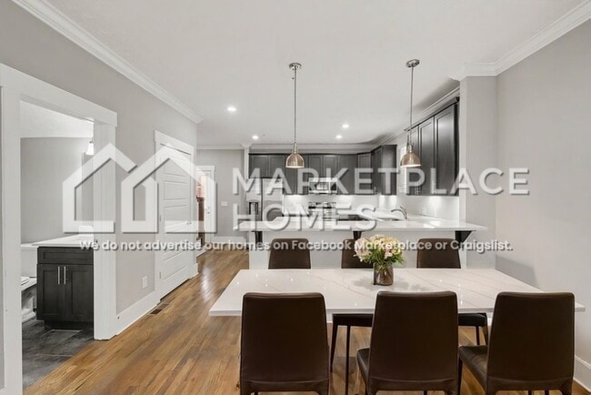 Building Photo - 2437/114 Bell St