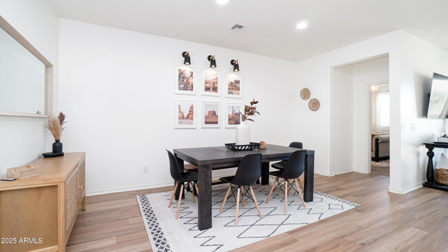 Building Photo - 17508 W Smt Dr