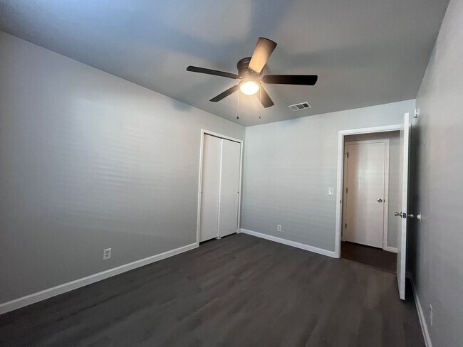 Building Photo - Move-In Ready 4-Bedroom Home Near Tesla, Airport & Downtown Austin