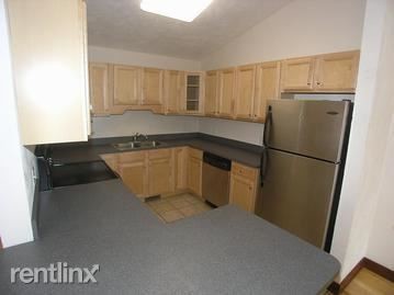 Building Photo - 1315 Fraternity Village Dr