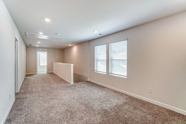 Building Photo - Move-in Ready 3 Bedroom in Mint Hill!