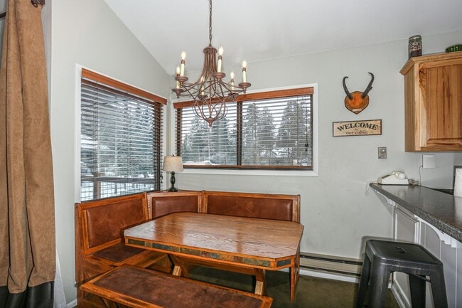 Building Photo - Move in Special! Keystone 2 bed/2bath! Plu...