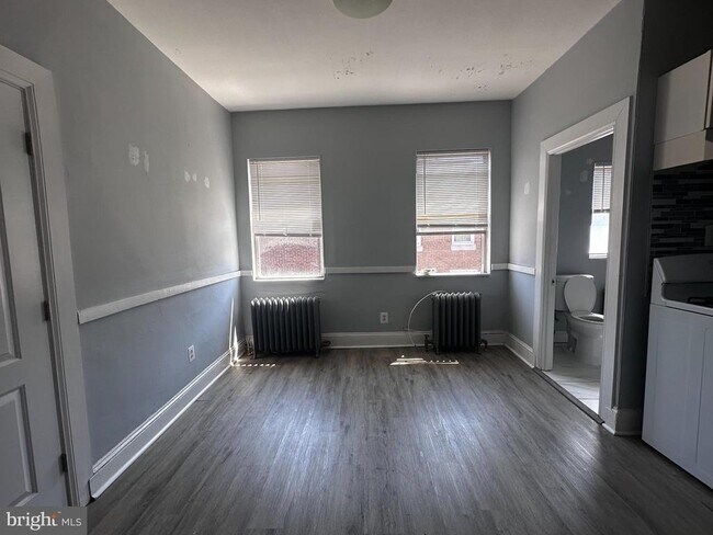 Building Photo - 1416 Snyder Ave
