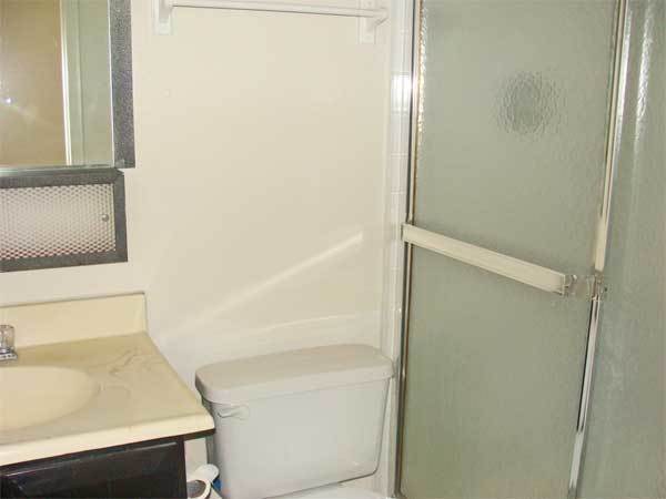 Building Photo - GREAT TEMPE LOCATION - 3 BED 2 BATH NOW AV...