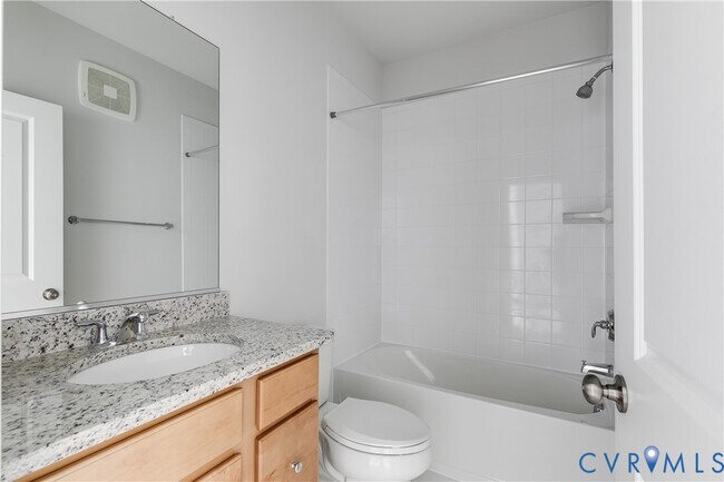 Building Photo - 713 McCormick Farm Dr