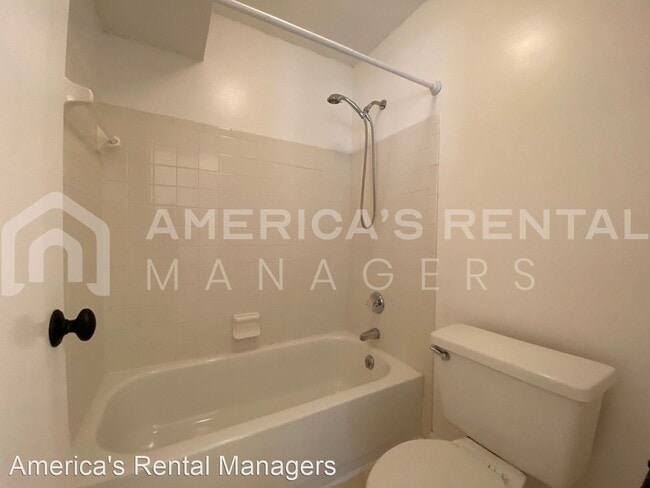 Building Photo - 2 br, 2 bath House - 106 Gables Drive