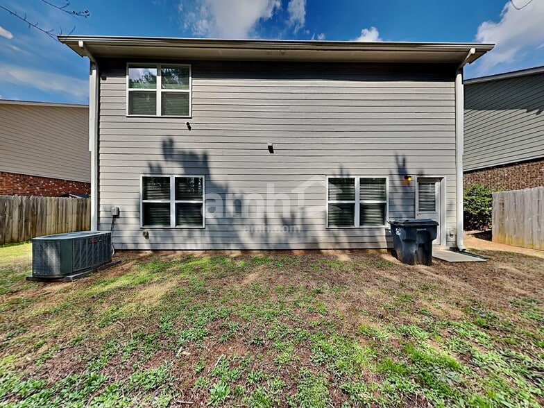 Building Photo - 154 Al Jennah Blvd