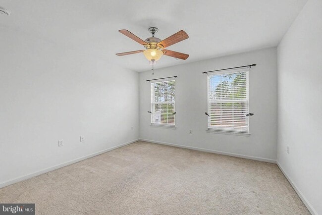 Building Photo - 9 Woodmere Avenue