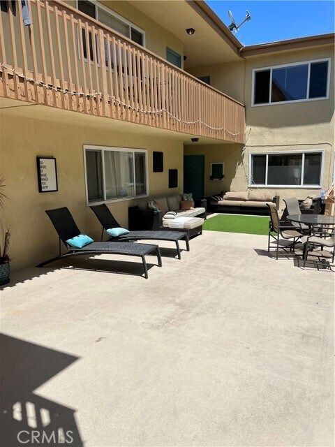 Building Photo - 2121 CA-1