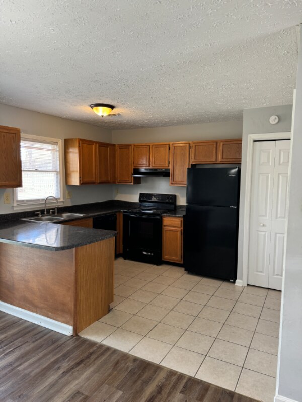 Building Photo - 481 Fox Harbour Dr