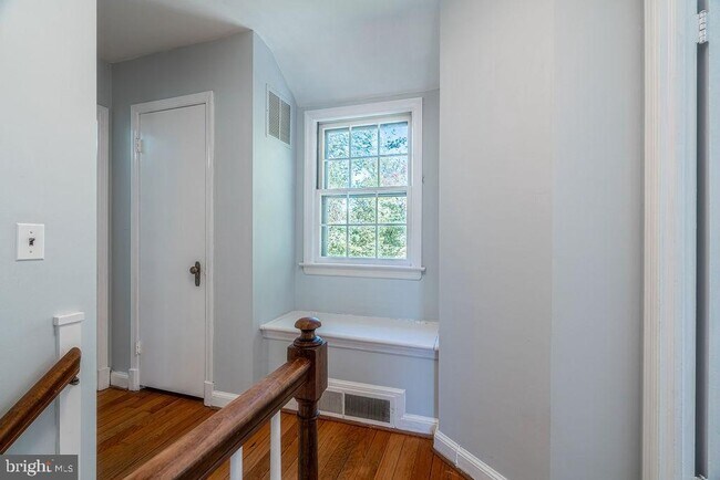 Building Photo - 4505 Conifer Ln