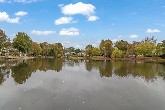 Building Photo - 2896 Landington Way NW