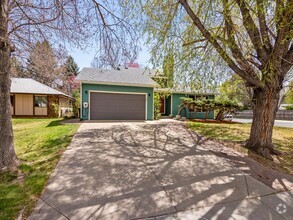 Building Photo - Meticulously Maintained Home for Rent in t...