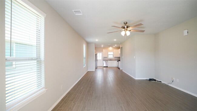 Building Photo - 25463 Northpark Lake Dr