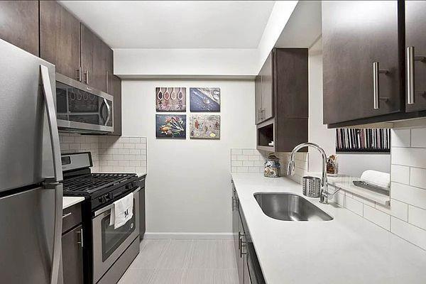 Primary Photo - 1 bedroom in Bronx NY 10468