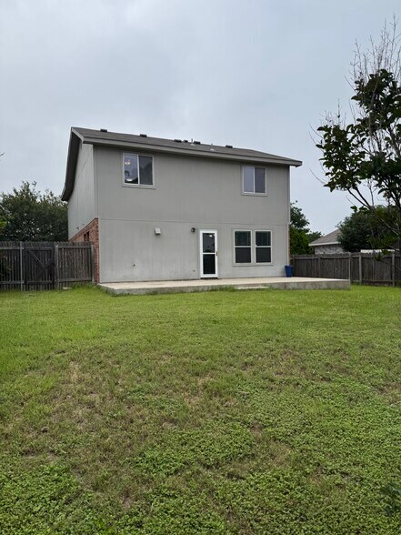 Building Photo - 608 Sherry Dr