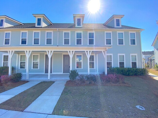 Primary Photo - 354 Great Lawn Dr
