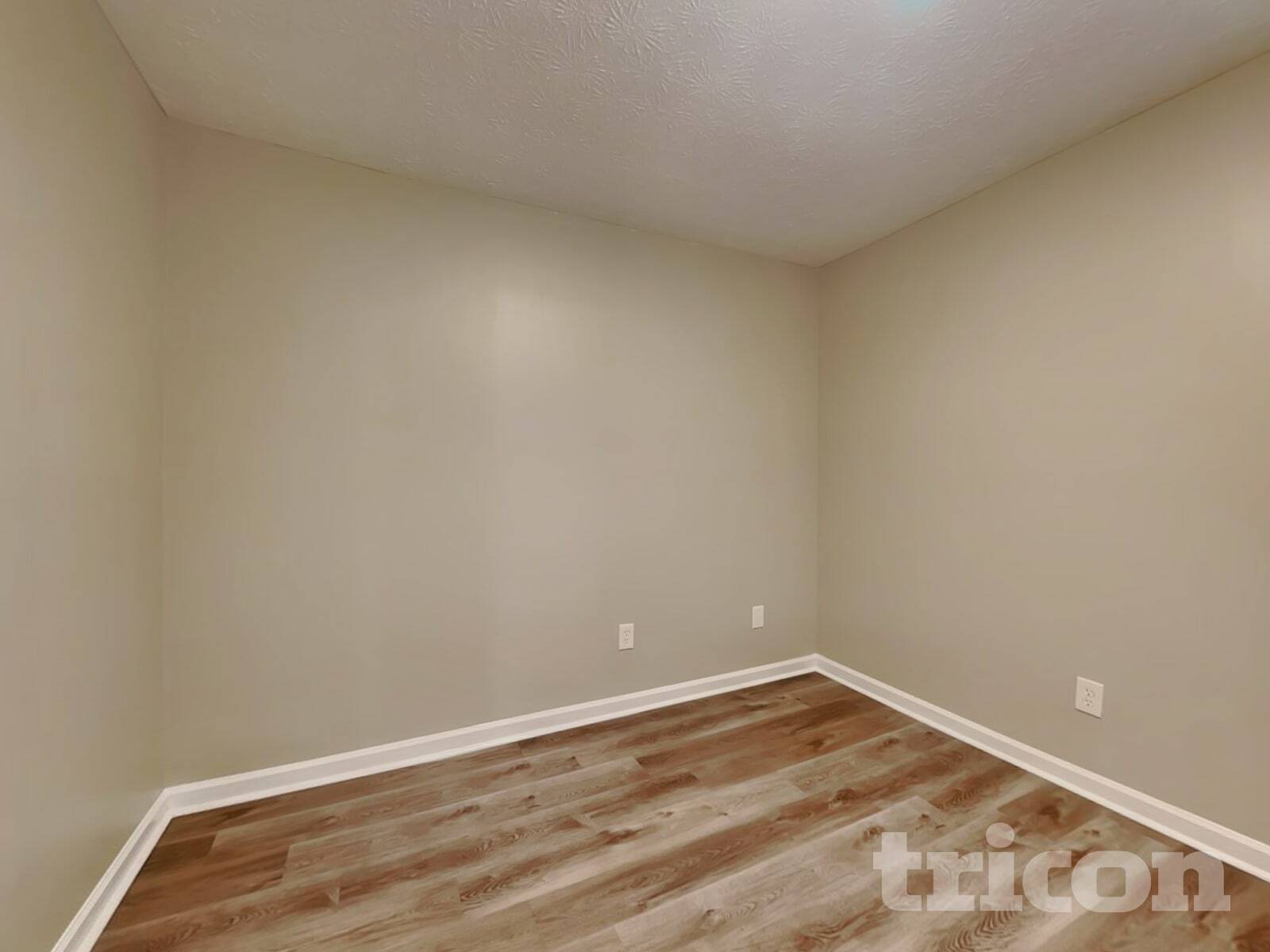 Building Photo - 449 Sarah's Ln