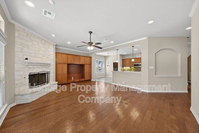 Building Photo - 226 Hamburg Ave