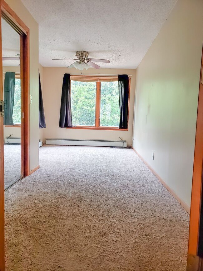 Building Photo - 2721 Fremont Ave S