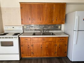 REFURBISHED KITCHEN - 540 Imo Dr