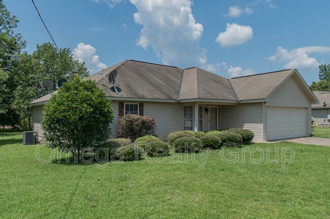 Building Photo - 13865 Roanoke Dr