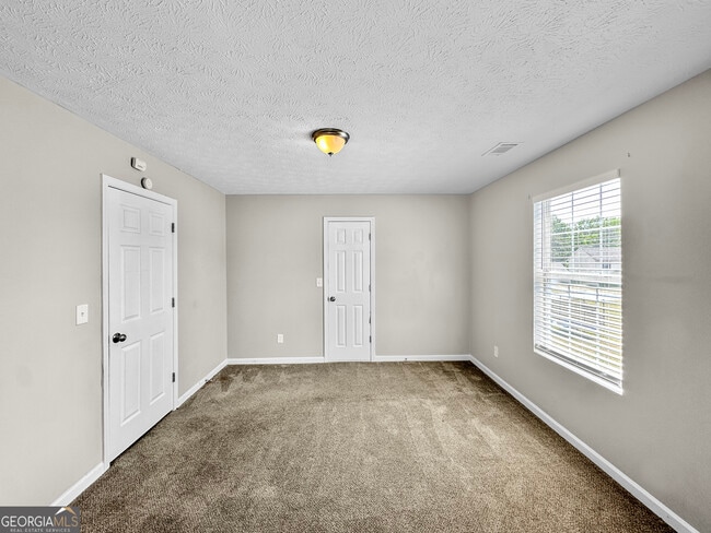 Building Photo - 178 Marsh Glen Dr