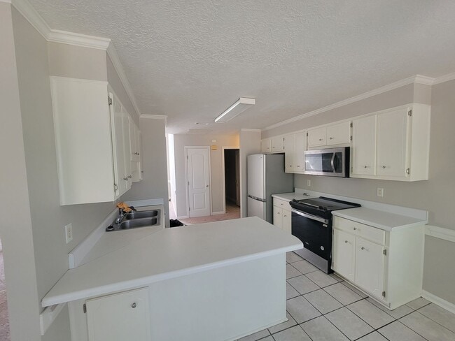 Building Photo - 4779 Cold Springs Dr