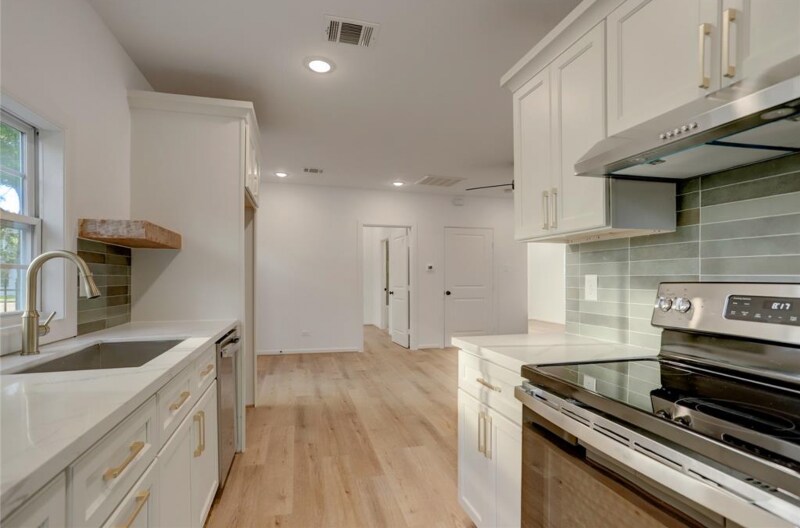 Building Photo - 808 Oakhurst St