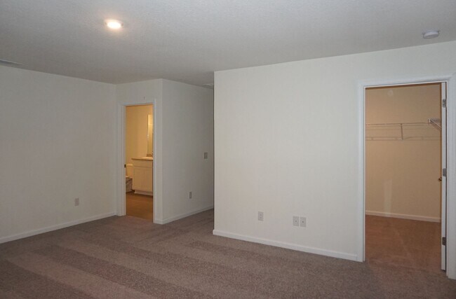 Building Photo - 4 Bedroom FOR RENT in Milton, FL