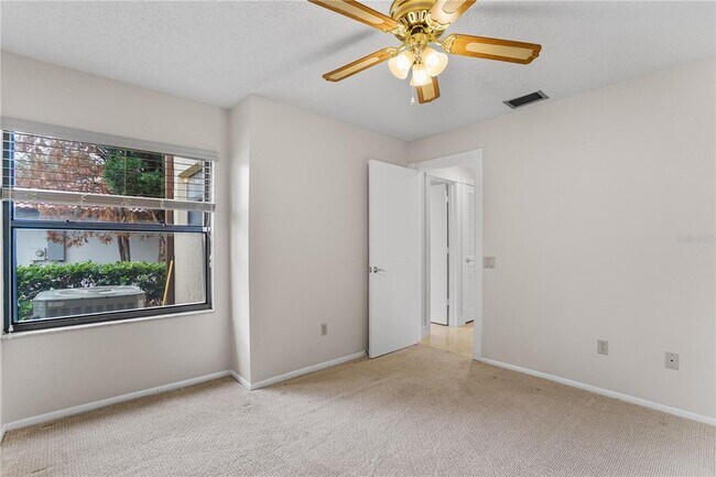 Building Photo - 6766 Edgeworth Dr