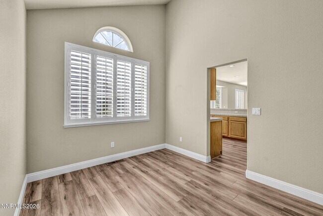 Building Photo - 6490 Brookview Cir