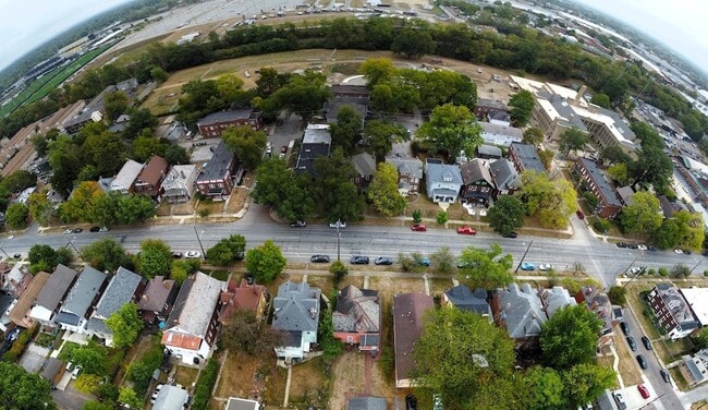 Building Photo - 2027 N 4th St